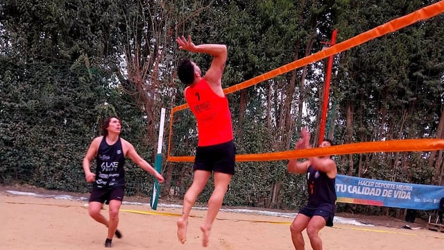 Amantini Rebola Beach vóley Arroyito