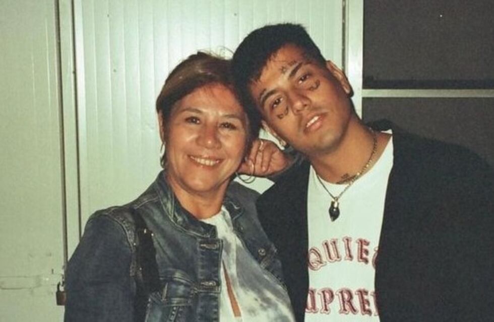 El video viral de Duki discutiendo con su mamá en pleno stream de Coscu: “Por tu culpa, Sandra”