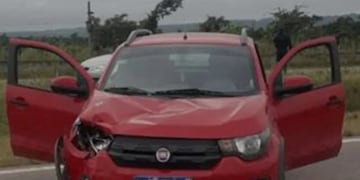 El Fiat rojo que manejaba el conductor que mató a Virginia en la Ruta Nacional N° 50.