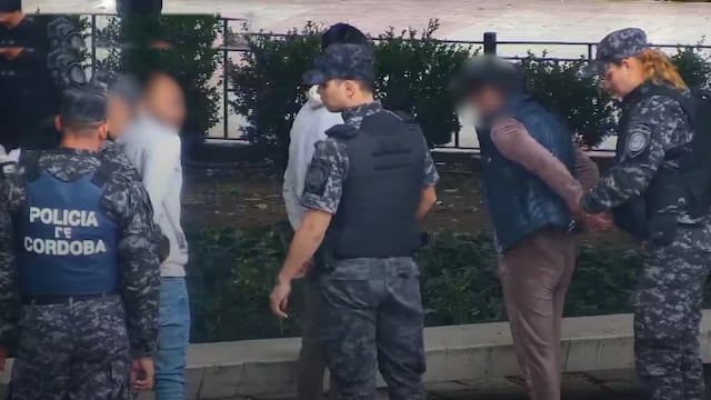 Detuvieron a tres personas por vender drogas en pleno Centro.