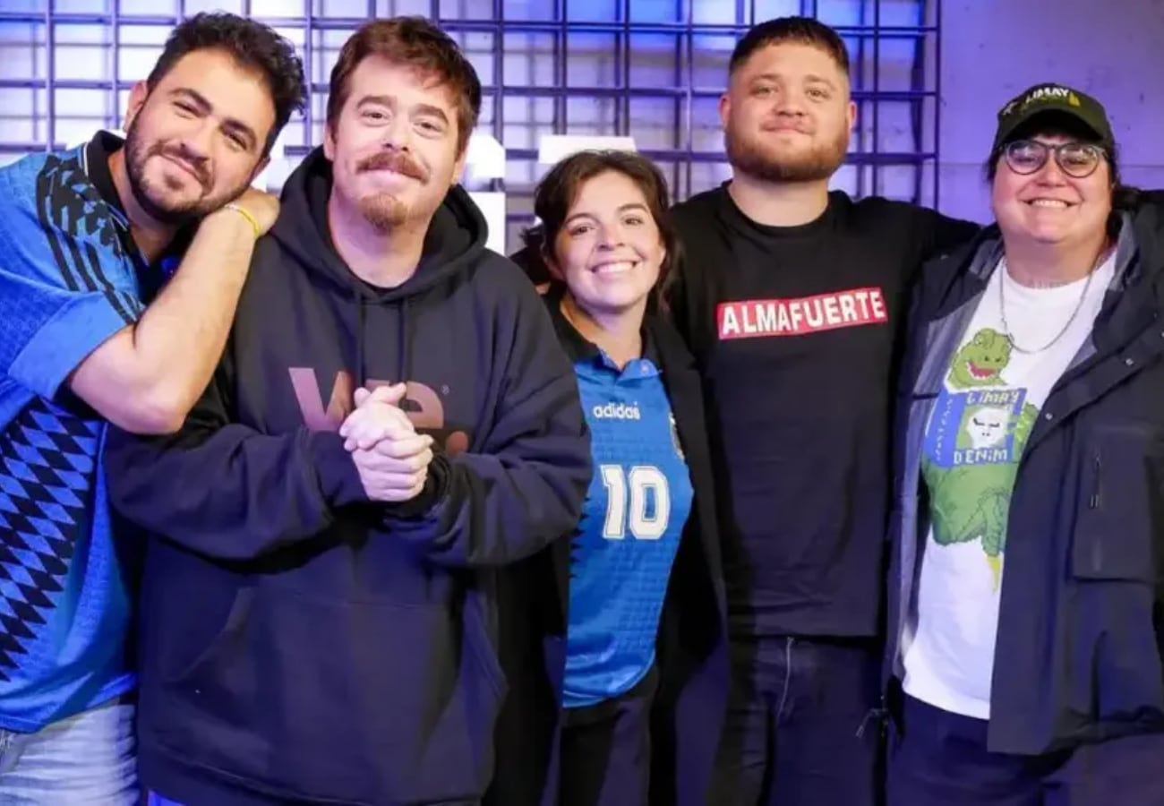Migue Granados, Lucas Fridman, Toto Suar y Noe Custodio junto a Dalma Maradona.