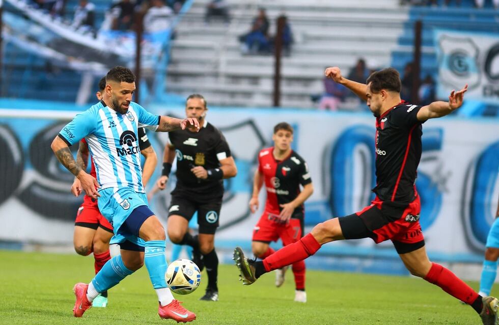 Hizo efecto la sahumada: Gimnasia y Esgrima de Jujuy goleó y volvió a liderar la Zona B