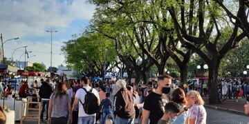 Plaza feria en Rafaela