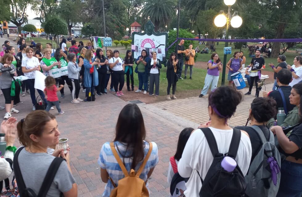 “Ni una menos”: Rafaela marchó este 3 de junio y apoyó a las empleadas municipales denunciantes