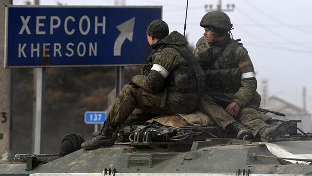 Una imagen del ejército ruso en la ciudad de Jersón. Foto: Corresponsalía.