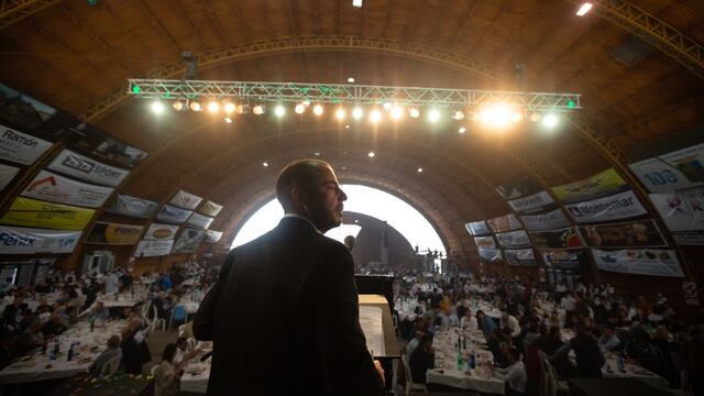 Andrés Vavrik en el discurso del almuerzo de la Fiesta de la Ganadería.