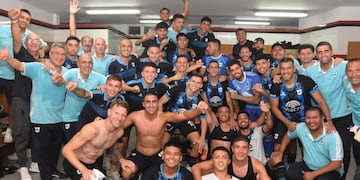 Hubo alegría en el “Cementerio” y fue de Gimnasia y Esgrima de Jujuy, que venció 1 a 0 Colón de Santa Fe en su estadio y se consolida como protagonista del campeonato.
