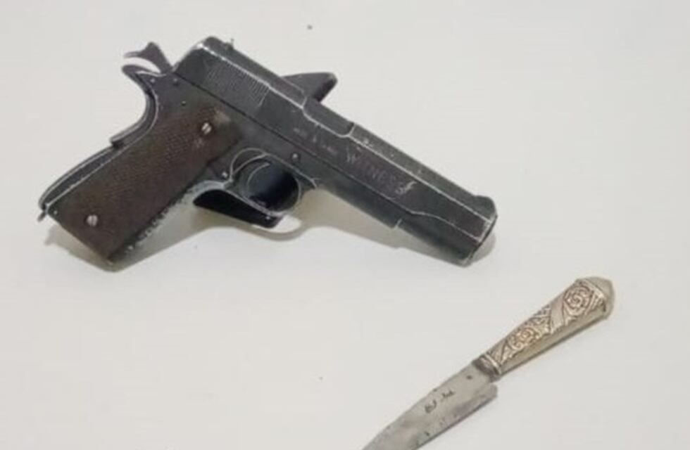 Evadieron un control policial, fueron detenidos y estaban armados