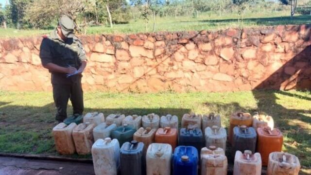 Secuestran combustible trasladado de manera ilegal en Montecarlo.