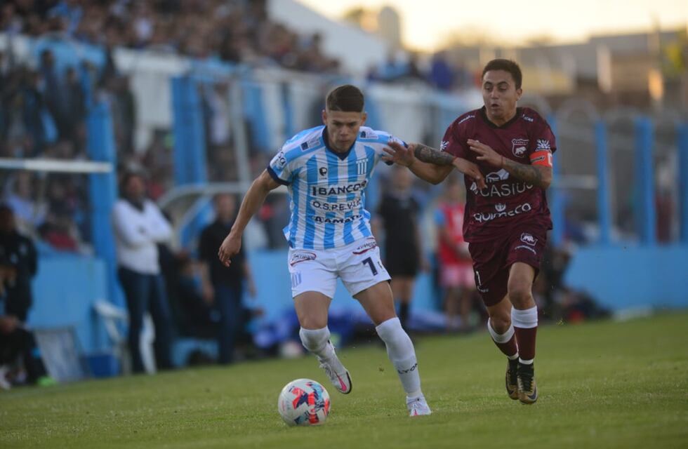 Franco García, gol y victoria de Racing como regalo de cumpleaños