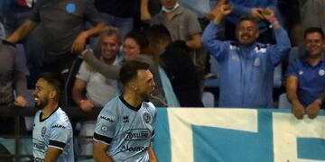 Joaquín Susvielles seguirá como doble 9 junto a Pablo Vegetti (foto Facundo Luque).