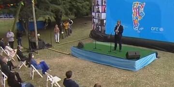 Esteban Avilés en la presentación de "Fiestas Argentinas"