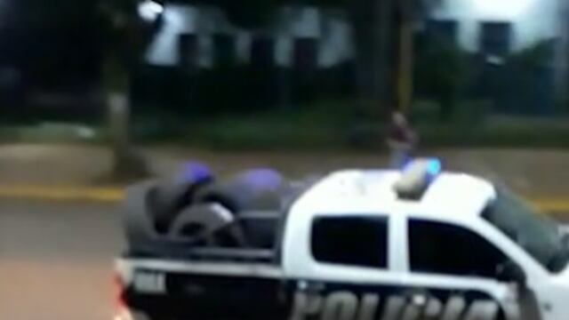 Contrabando de neumáticos en Eldorado: policías se tirotean con contrabandistas.