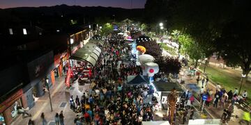 Cerca de 50 mil personas pasaron por los kioscos de Maipú