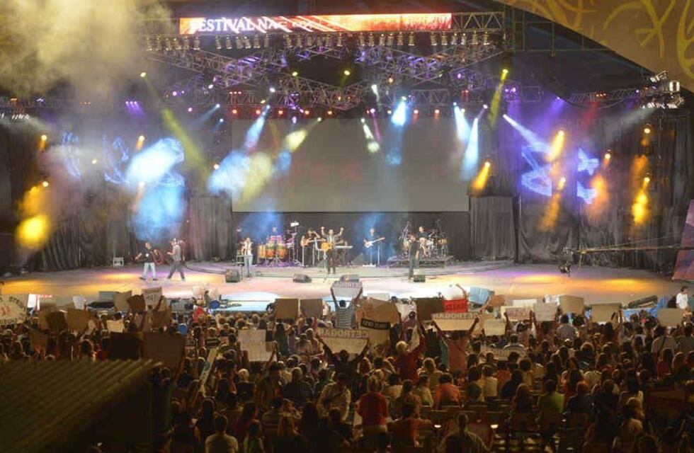 Nuevas medidas: el Festival de Cosquín y la cartelera teatral de Carlos Paz ratifican la continuidad