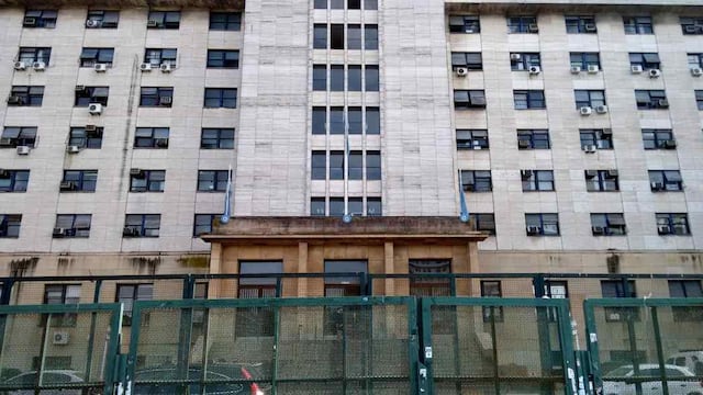 ¿Qué es Comodoro Py y dónde está este lugar al que Cristina Kirchner irá a entregarse este miércoles?