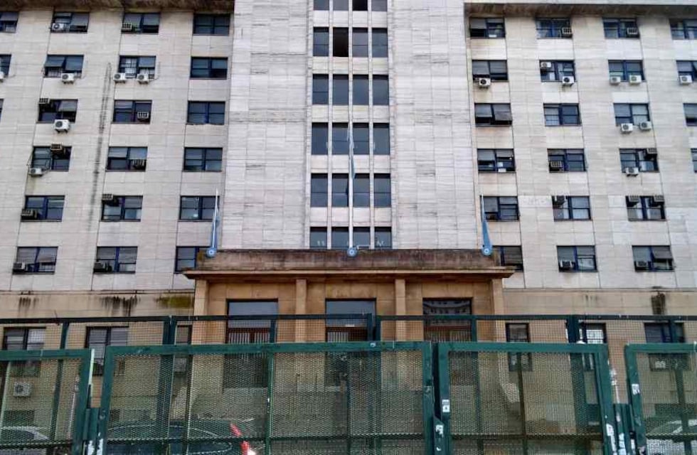 ¿Qué es Comodoro Py y dónde está este lugar al que Cristina Kirchner irá a entregarse este miércoles?