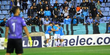 Sin que le sobre nada, Belgrano hizo lo suyo y mantiene las chances (Foto: Javier Ferreyra / La Voz).