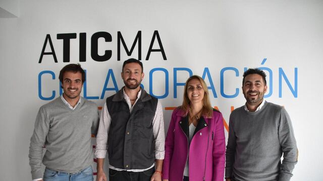 Mantuvo una reunión con integrantes de su Comisión Directiva, entre ellos Bernardo Martínez, Mauro Guerrero y Jonatan Trianón