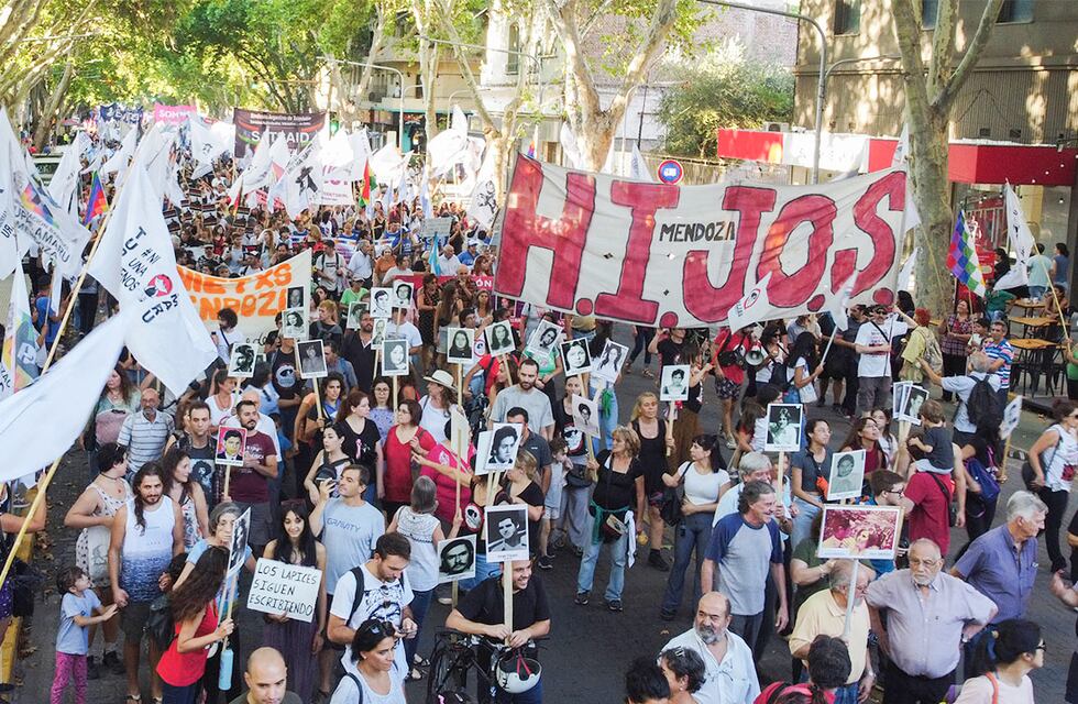 Tres Arroyos: acto y marcha por el aniversario del golpe cívico militar