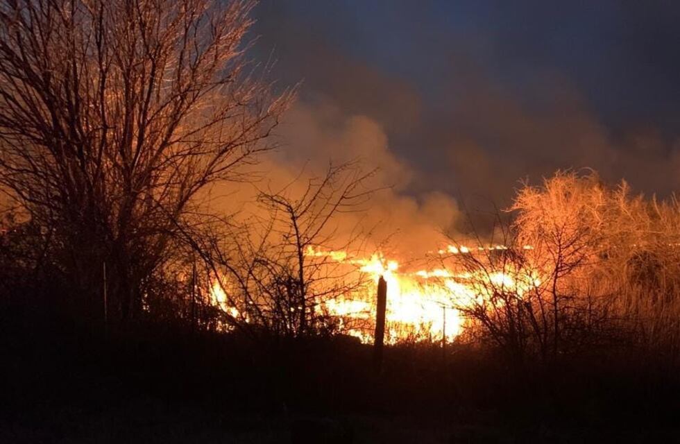 Contuvieron el feroz incendio en Córdoba, pero el riesgo extremo se mantiene