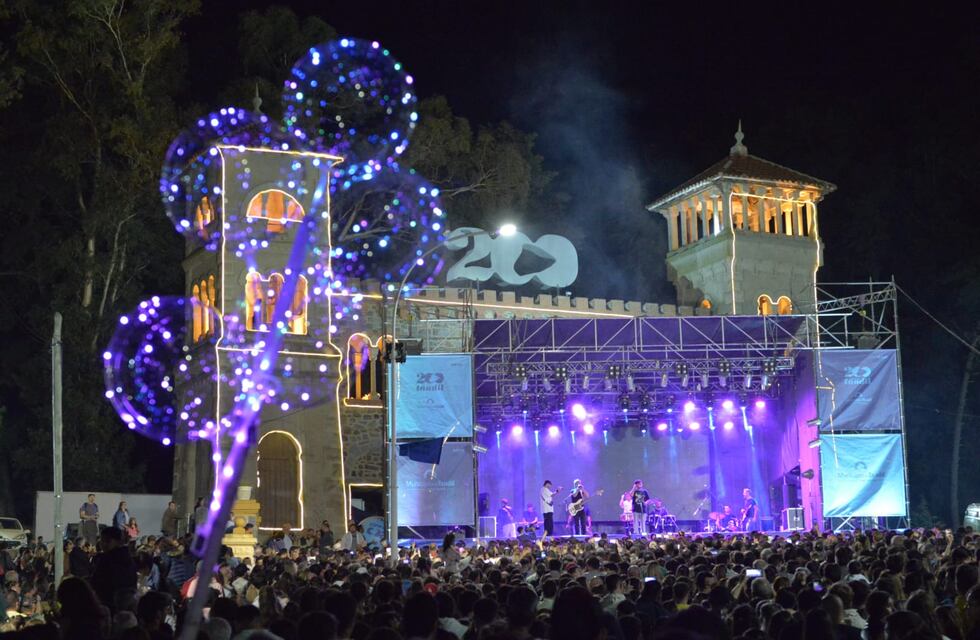 200 años de Tandil: cómo fue el recital de que abrió los festejos del Bicentenario