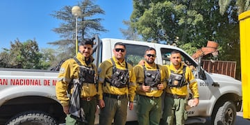 Personal de Defensoria, junto a Brigada Forestal, Bomberos y Municipalidad de La Cocha.