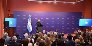 El presidente Javier Milei se reunió hoy con legisladores en el Salón Héroes de Malvinas de la Casa Rosada (Presidencia)