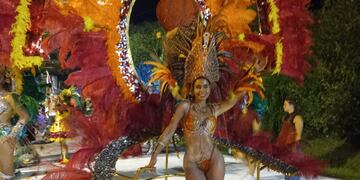 Dieron inicio a los Carnavales en Apóstoles.