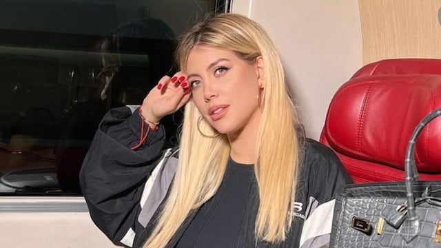 Wanda Nara se sumó a los kimonos con un increíble look de verano.