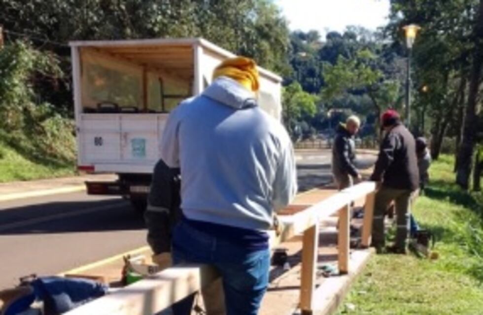 Puerto Iguazú: realizan trabajos de mejoras en la Costanera Eduardo Arrabal