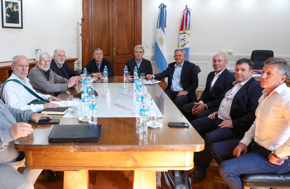 Paritarias en Santa Fe: estatales y docentes de Sadop y Amsafé aceptaron la propuesta salarial