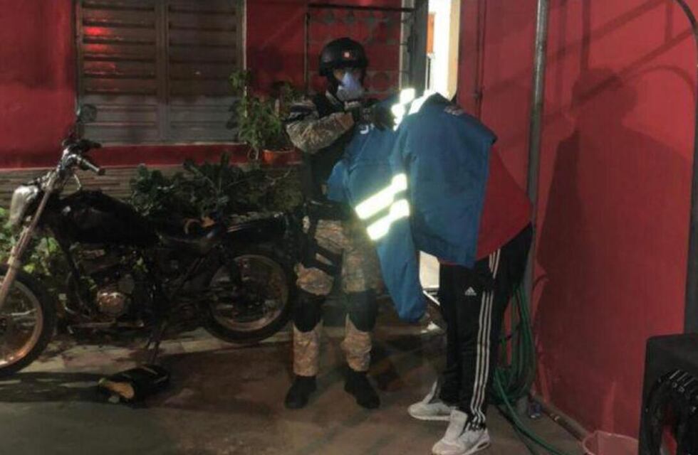 Desbarataron tres puntos de venta de drogas en Córdoba: cinco detenidos