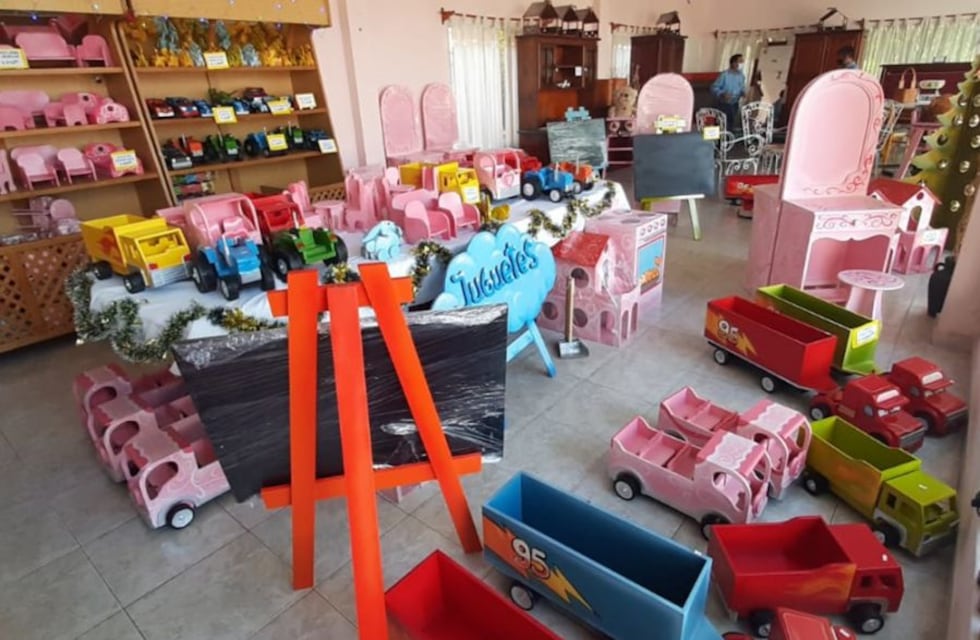El penal de Villa Las Rosas expone y vende juguetes artesanales a partir de hoy
