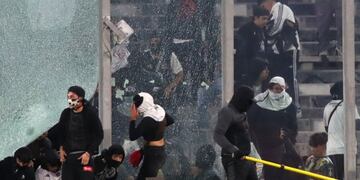 Graves incidentes e invasión de campo de juego en Chile