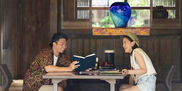 ¿Las aventuras con guion de los actores los llevarán a un romance real?