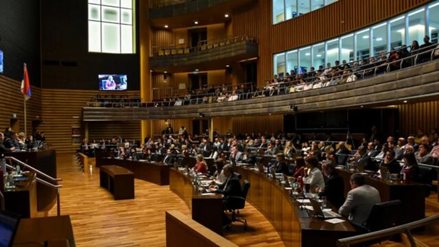 Educación inclusiva, bomberos voluntarios y presupuesto 2026: Misiones avanza con nuevas leyes.