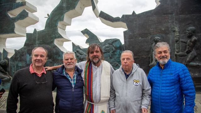 Reciben en Ushuaia al padre Pepe Di Paola