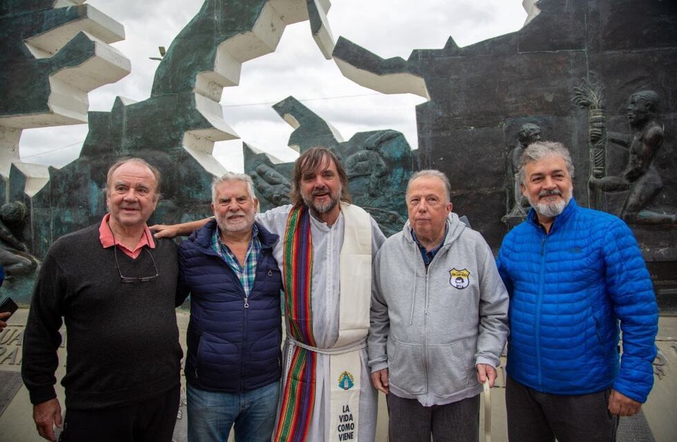 Recibieron en Ushuaia al padre Pepe Di Paola