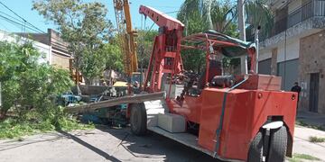 La joven de 30 años está internada en el Heca