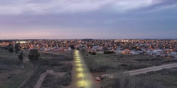 Finalizó la obra de iluminación del camino hacia Puerto Rosales