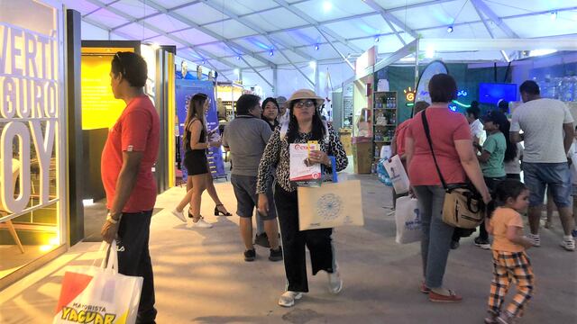 El público recorre los pasillos de la Expojuy, donde encuentra todo el potencial productivo, empresarial y comercial de la provincia.