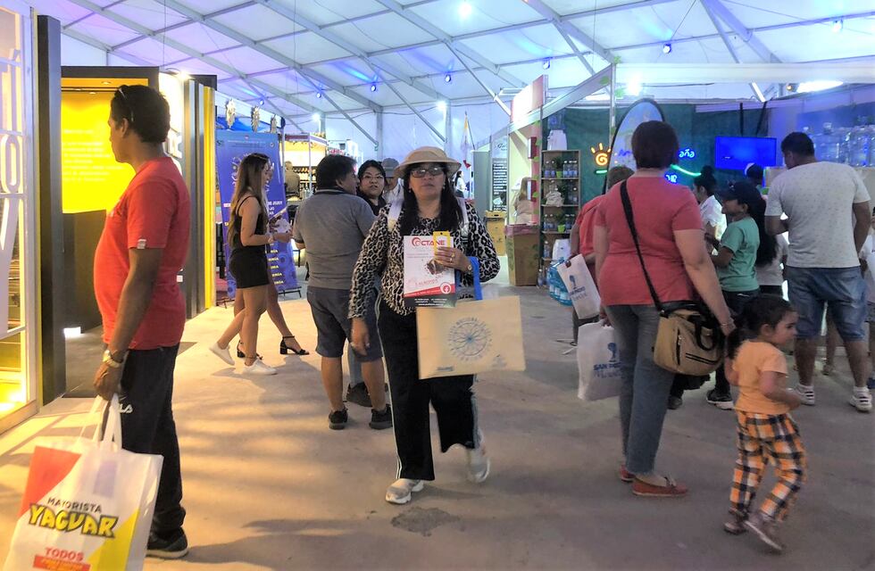 Mucho público visita y recorre la ExpoJuy 2022