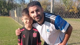 Thiago junto a su papá, en una foto reciente. (Foto: gentileza)