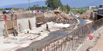 Visita internacional: autoridades del Banco Mundial evaluaron el desarrollo de obras hídricas en la provincia