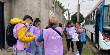 Personal sanitario recorre los barrios.