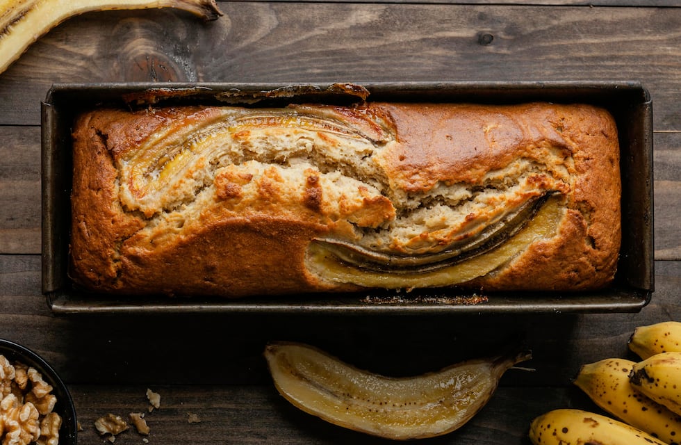 Cómo hacer un exquisito budín de banana sin gluten ni leche: receta súper fácil y con solo 6 ingredientes