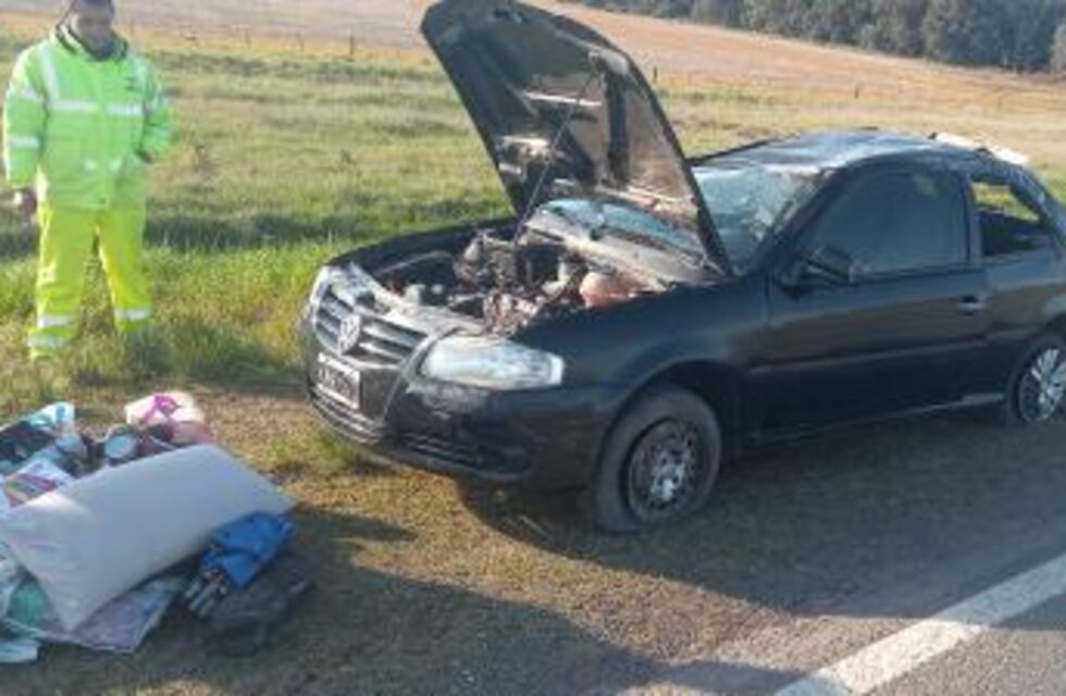 Ruta 3: volcó un auto con tres jóvenes cerca de Azul