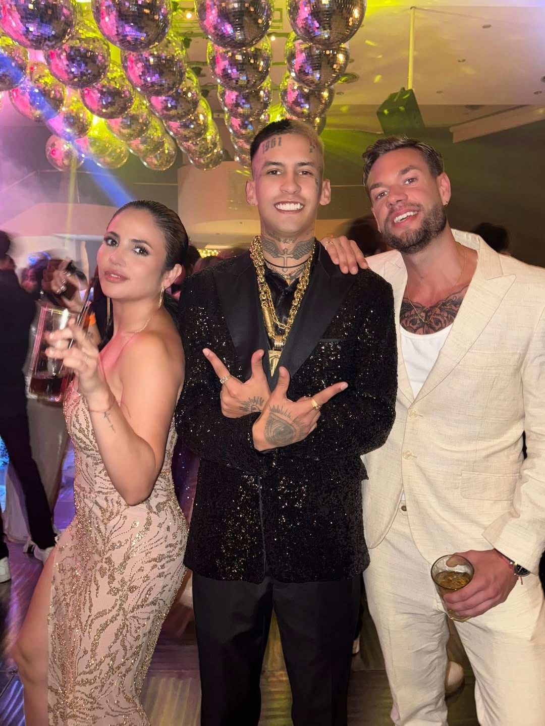 La mega fiesta de 15 de Mía, la hija de Romina Uhrig: show de L-Gante, reunión de ex Gran Hermano y vestido de princesa