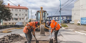 Ushuaia: continúan las obras de asfalto en el Barrio “Mirador de los Andes”